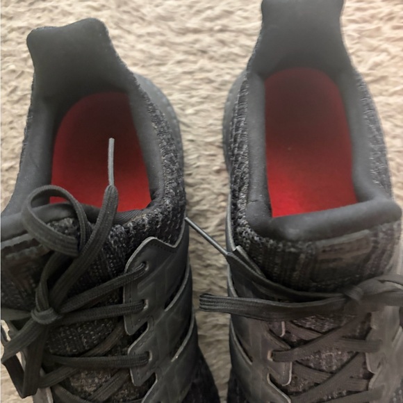 Adidas UltraBoost 4.0 DNA Core Black Running Shoes Mens Size 11.5 Triple Black - Picture 2 of 8